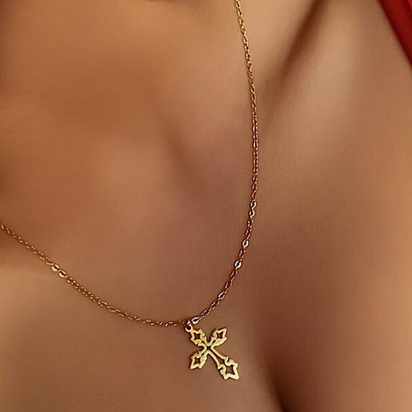 ⚜️[𝟯/$𝟭𝟴]⚜️NEW Filigree Cross Stainless Steel Necklace - Picture 3 of 11